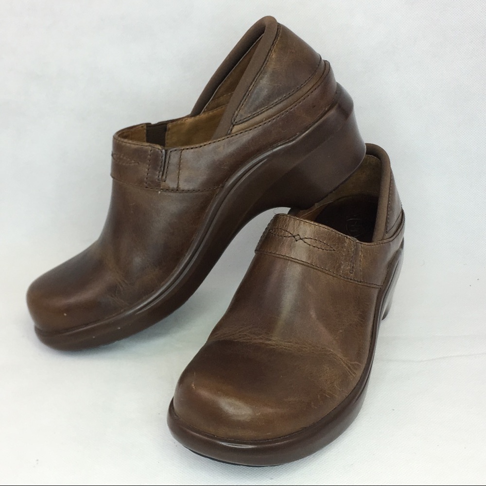 Ariat Size 8 Mules Clogs ATS EUC